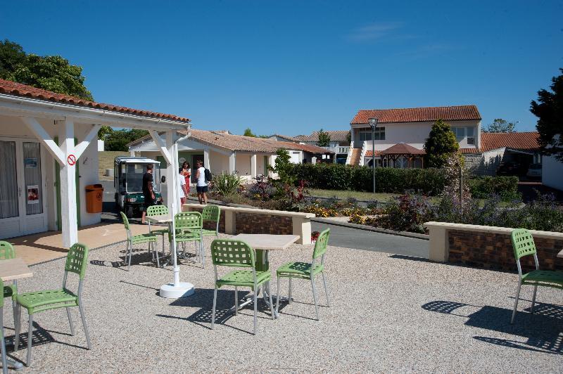 Azureva Fouras Aparthotel Εξωτερικό φωτογραφία